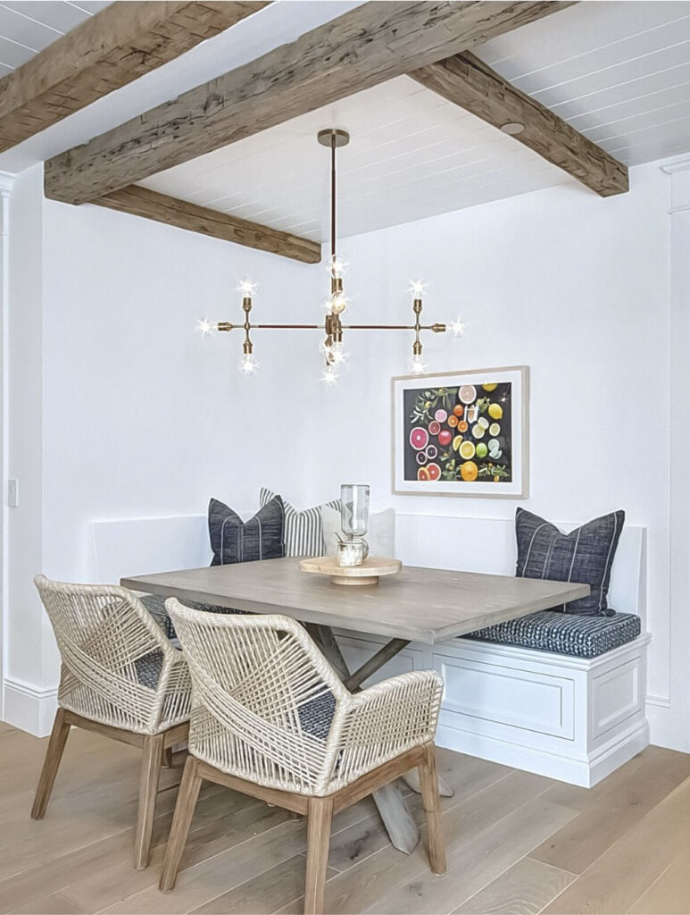 breakfast area with ceiling beams