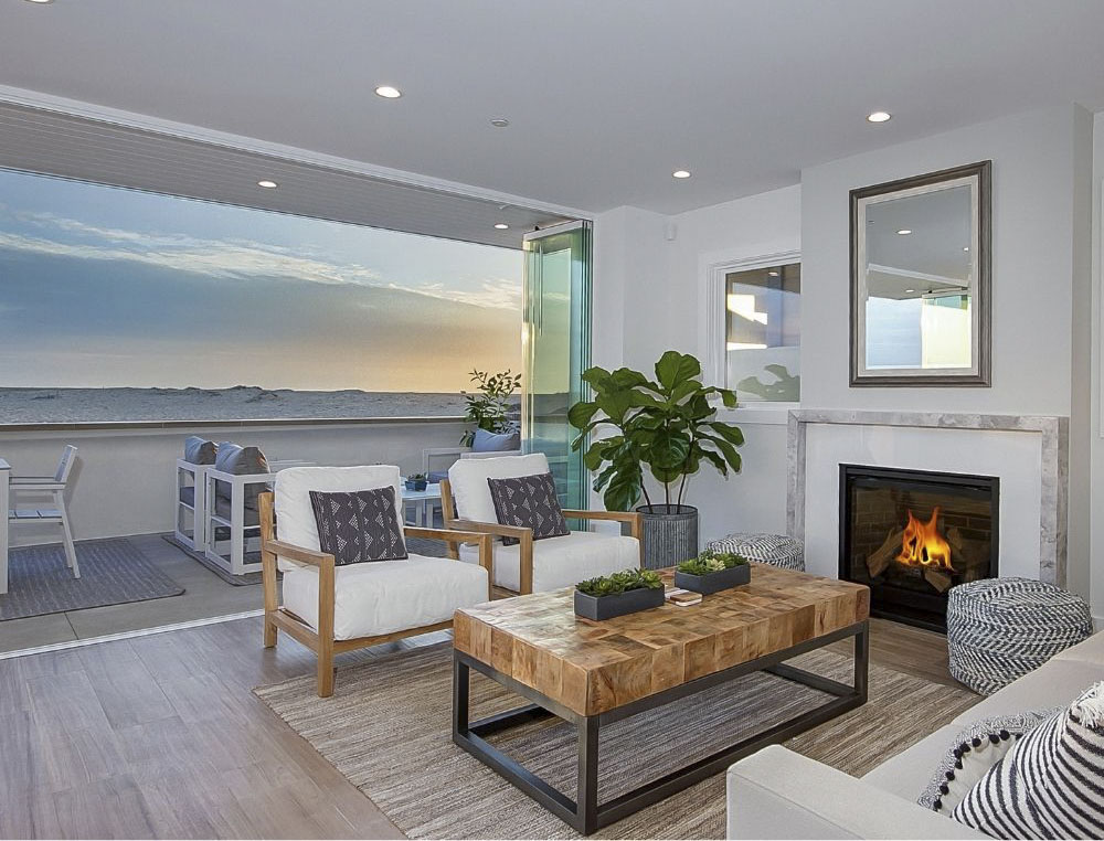 family room with beach view and sunset