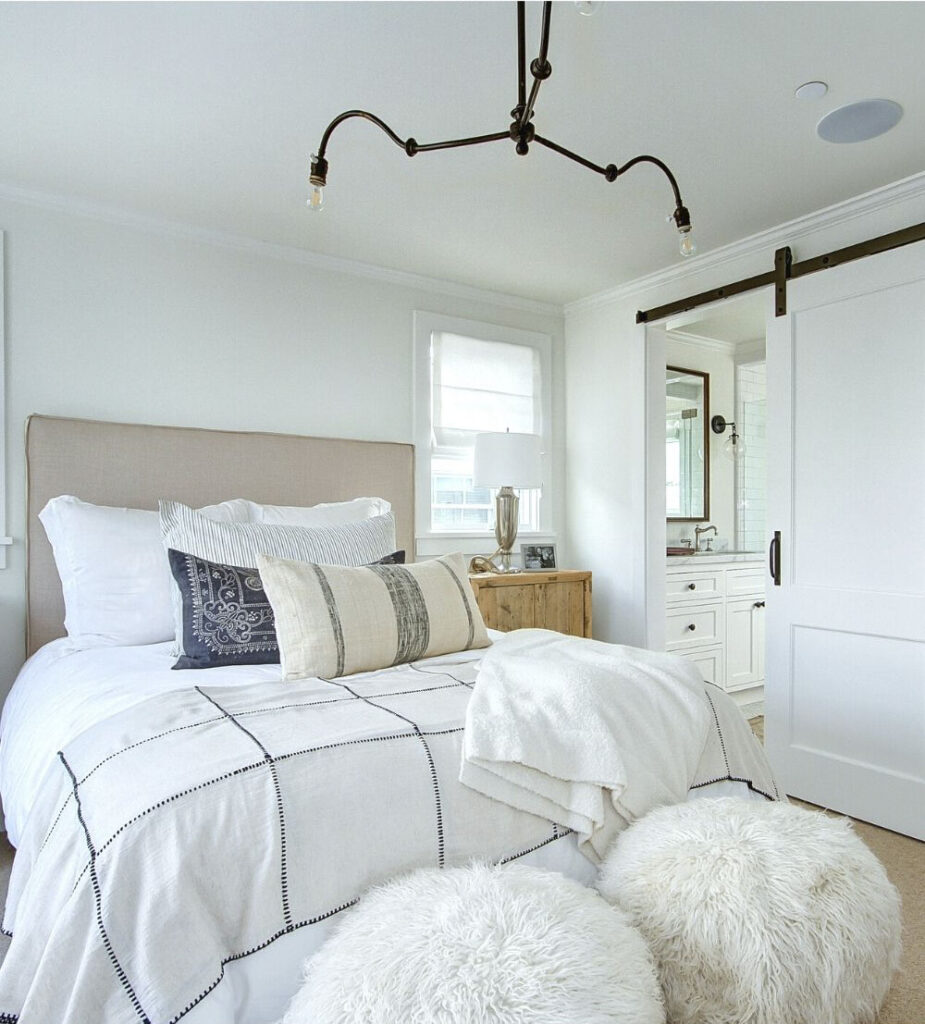 bedroom with farmhouse door