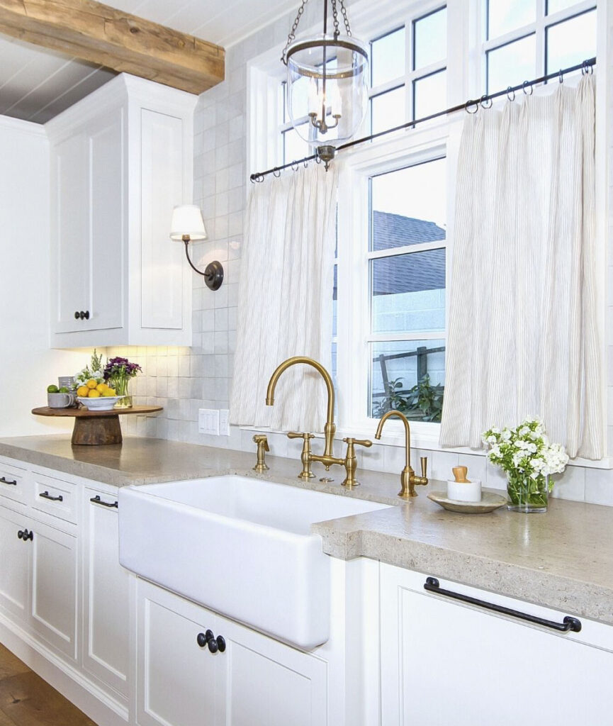 farmhouse kitchen sink