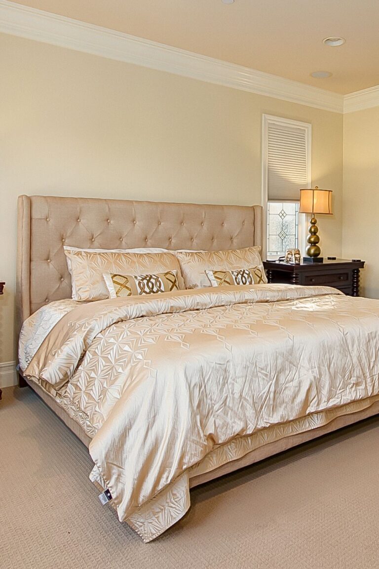 7 Ways To Decorate Interiors With Brown and Beige Colors - Jola Home