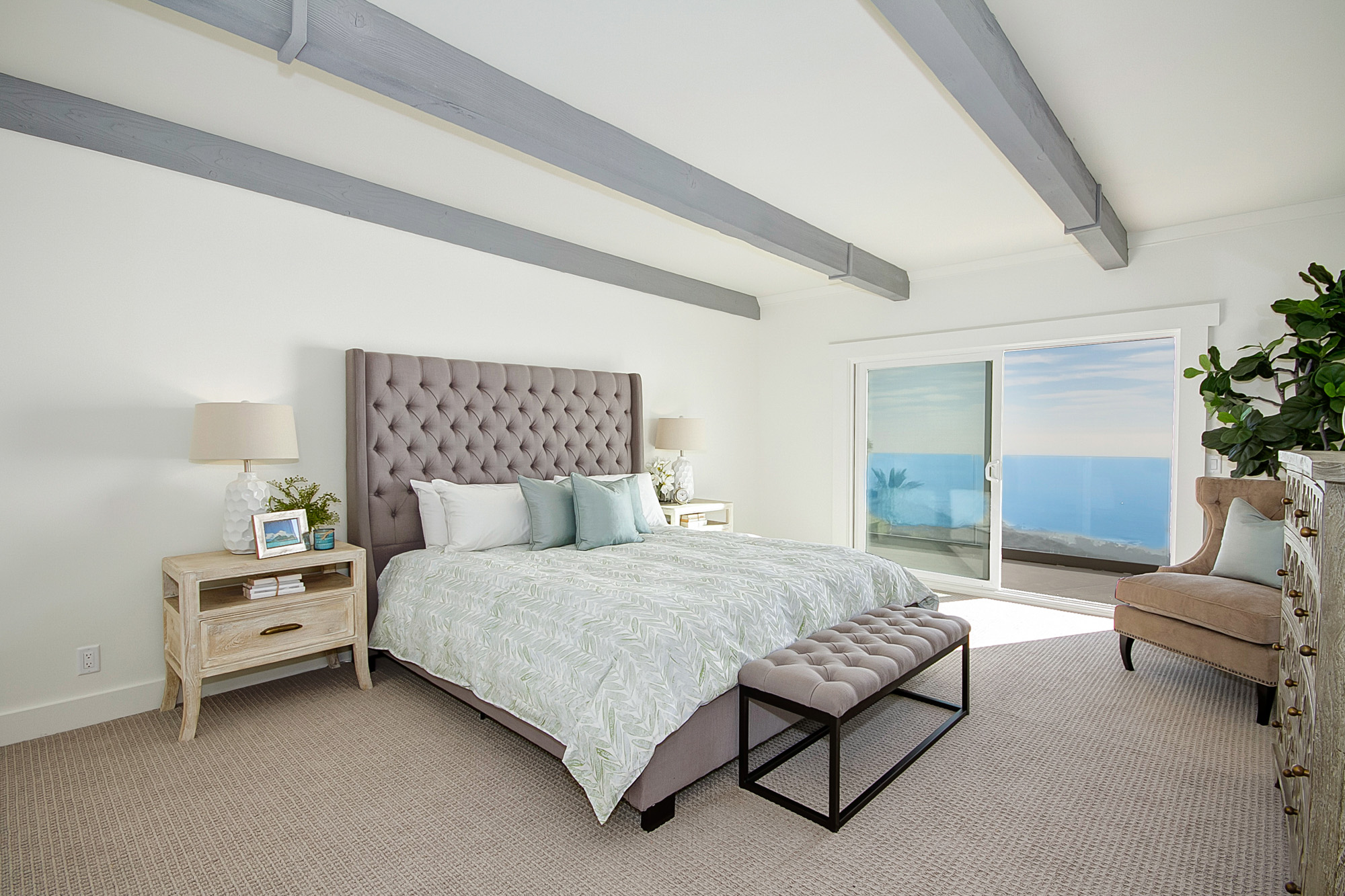 5 Beautiful Bedrooms With Ocean Views To Inspire Your Next Gateway   11 Bedroom With Ocean View Kendall 