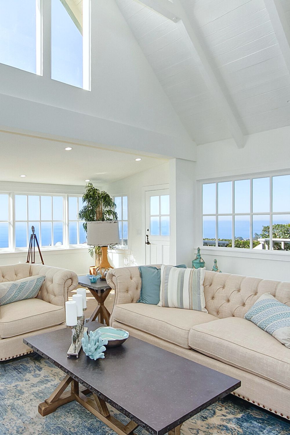 4 Reasons to Love Blue Decor in Living Room: Discover the Stunning ...