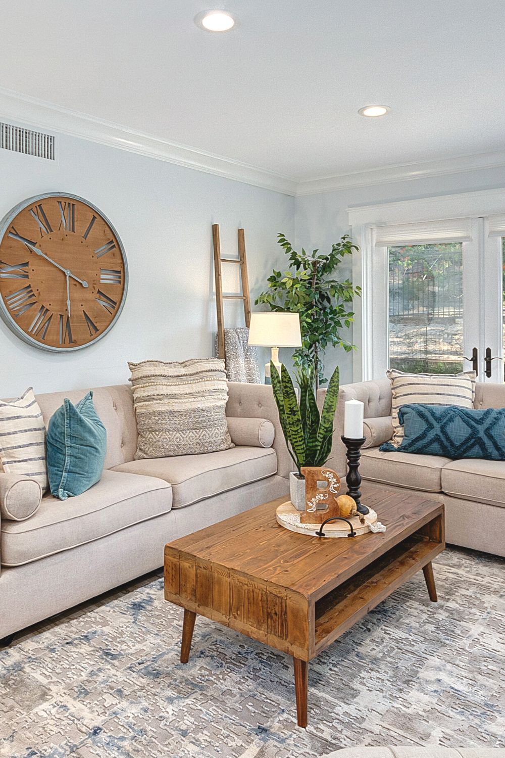4 Reasons to Love Blue Decor in Living Room: Discover the Stunning ...